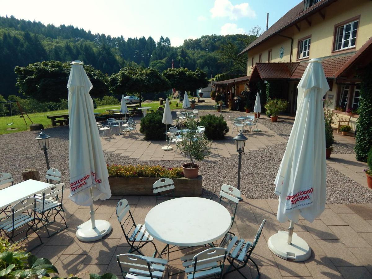 Wein Lodge Durbach - Gruppenhaus Weingut Neveu Exterior foto